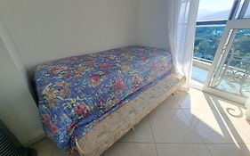 Quarto privativo em Apto Barra com Vista - com anfitrião